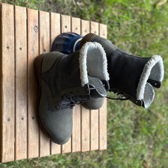 LACE-UP BOOTS WITH ICEFX - Picture 3 of 5